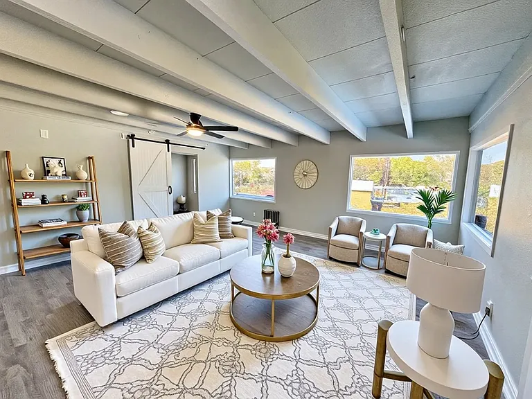 705 Sunrise Ave — Photo 12