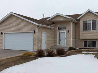 1653 10th St W, West Fargo, ND 58078