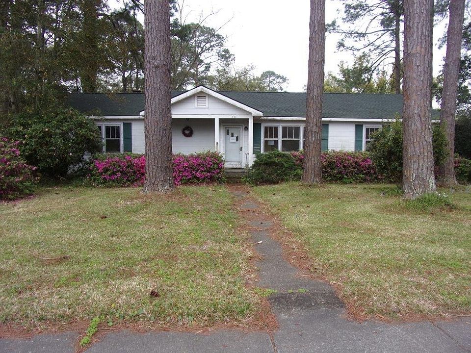 1st image of 3100 Parkwood Dr
