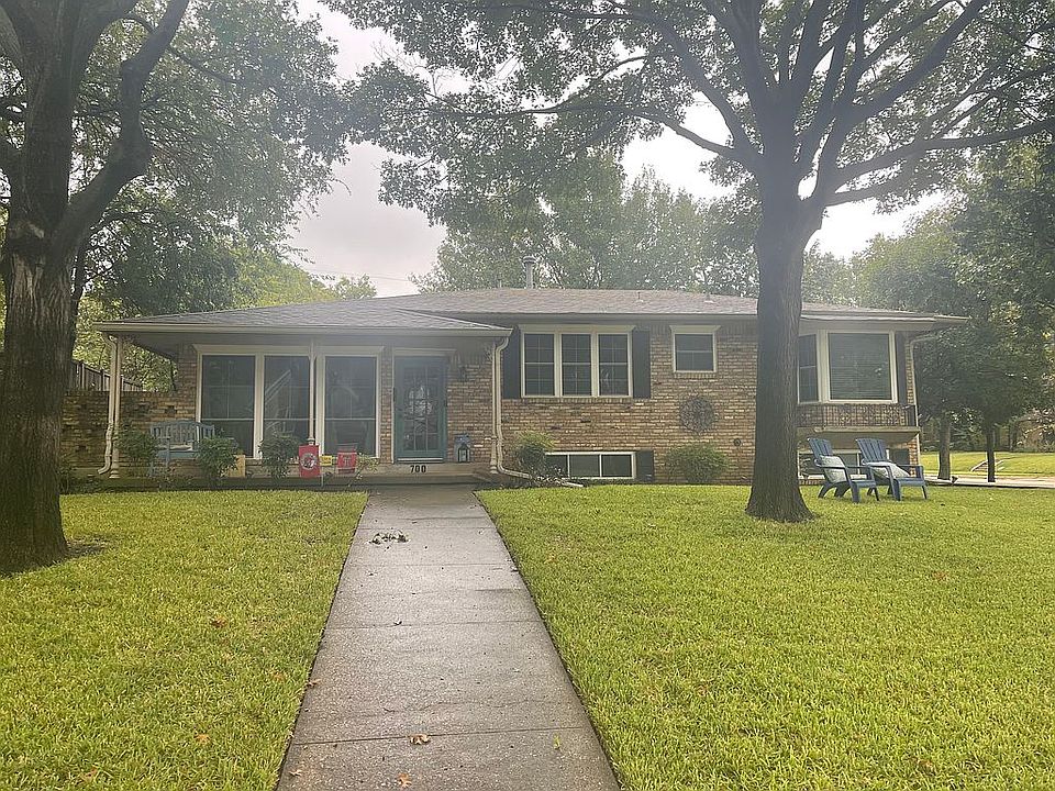 1st image of 700 Thompson Dr