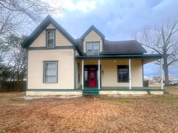 409 E North St, Magnolia, AR 71753