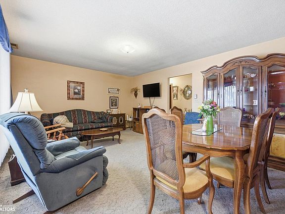 5th image of 308 Ltc Paul Finken St