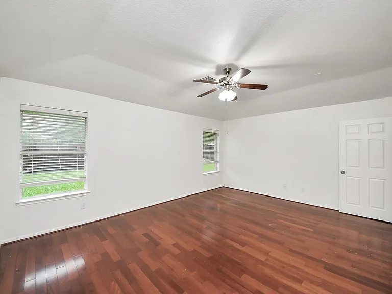 2412 Appian Way — Photo 26