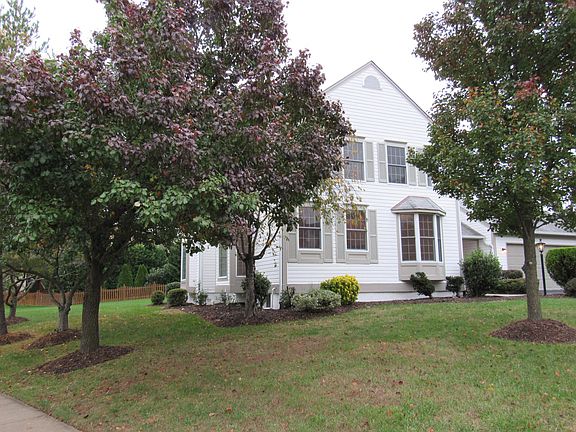 2nd image of 21380 Hornbeam Pl
