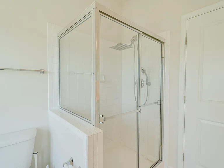 74 Pike Pl — Photo 30