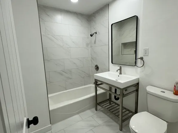 3925 W 118th St APT A, Hawthorne, CA 90250