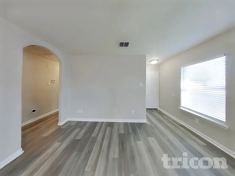 6803 Luckey Tree — Photo 3