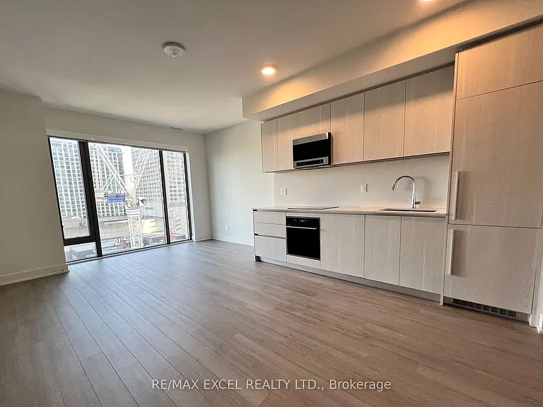 8 Cumberland St #1808 — Photo 5