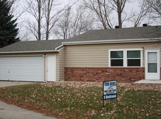 801 Prairie View Dr, Brookings, SD 57006