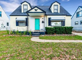 25276 Hayes Rd, Roseville, MI 48066