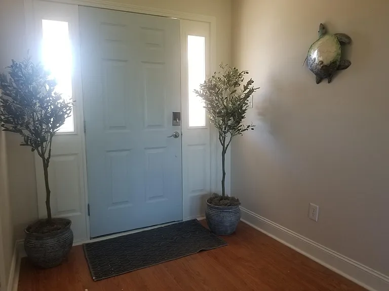 3228 Cypress Ln — Photo 6