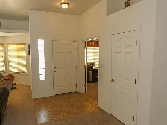 2nd image of 3625 Tijeras Ave