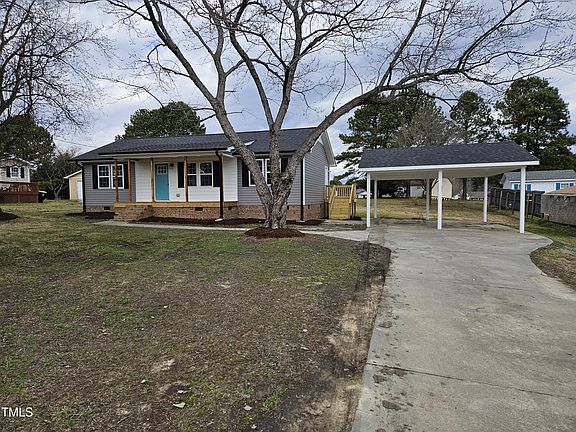 3rd image of 912 Hillsboro St