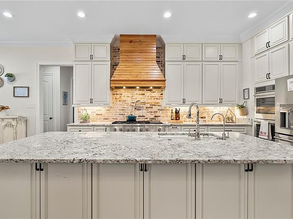 5th image of 1793 Lotus Rd