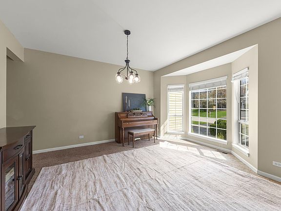 4th image of 1240 Sandpiper Ct
