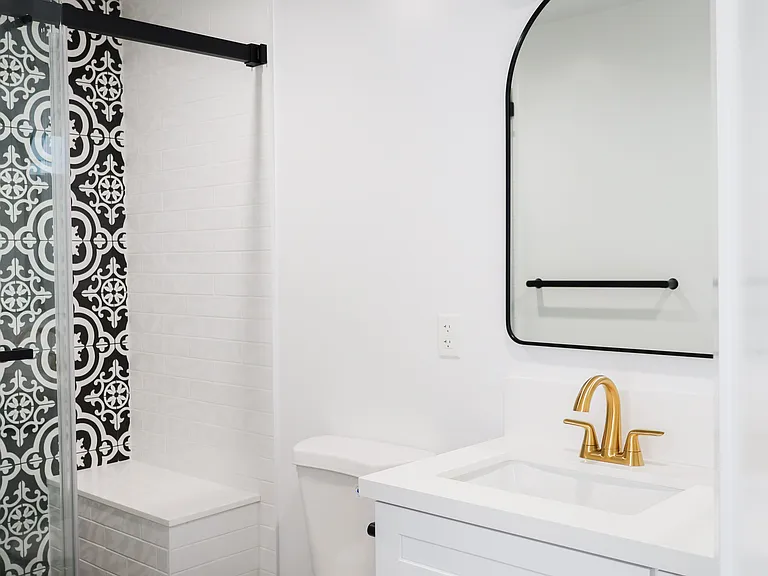 1039 Gladys Ave #1039 — Photo 7