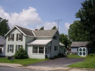 6 Mechanic St, Corinth, NY 12822