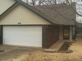 2914 Village Cir, Edmond, OK 73013