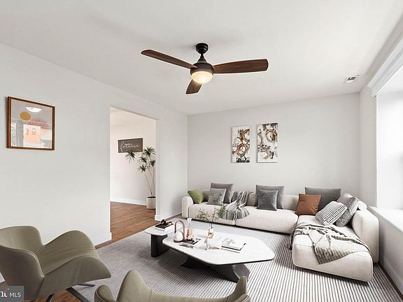 5th image of 241 Ipswich Ln