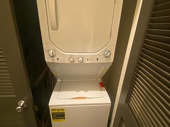 5th image of 5426 Chancellor St #2