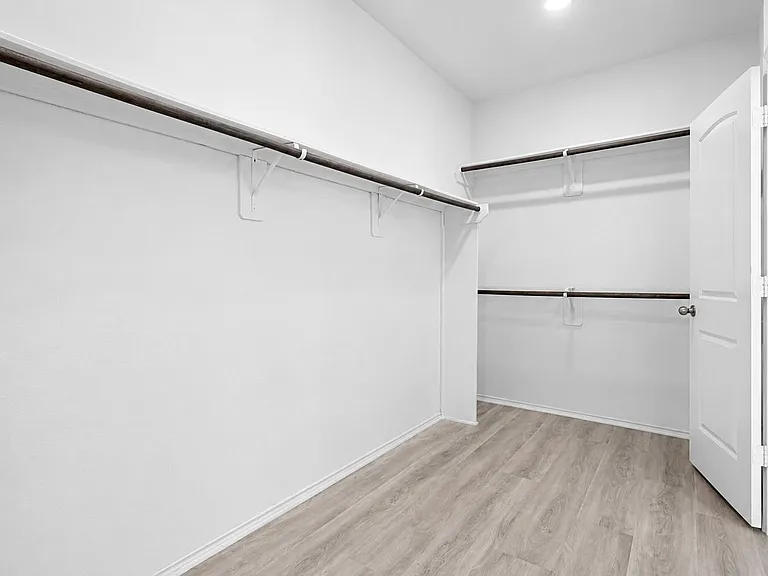 166 Meadow Grove Dr — Photo 28