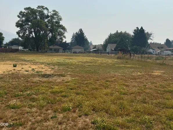 2531 Kane St, Klamath Falls, OR 97603