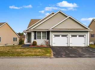 32 Brody Ln, Hudson, NH 03051