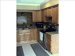 5th image of 40 Jordache Ln