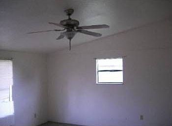 1st image of 3943 NW Valencia St
