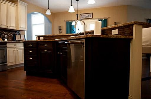 5th image of 645 Sherwood Dr