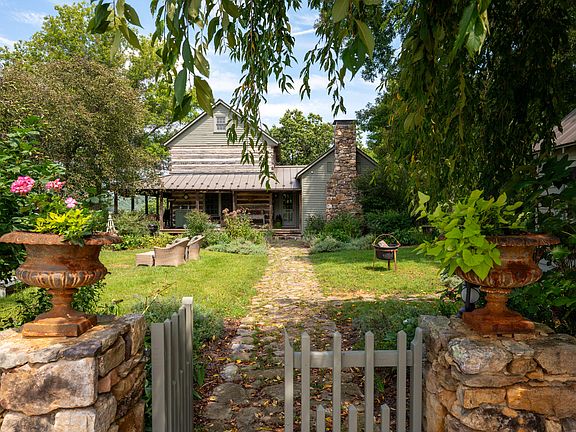 5th image of 2508 Sterrett Rd