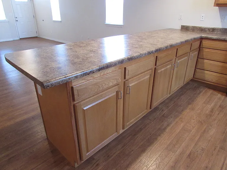 114 Andrews Dr — Photo 7