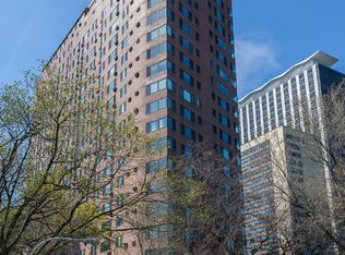 3100 N Lake Shore Dr APT 409, Chicago, IL 60657