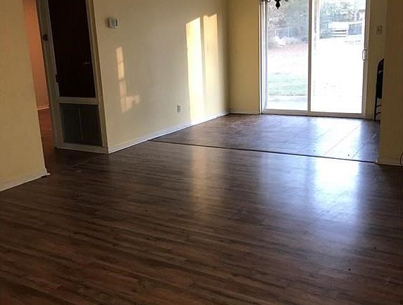 3rd image of 9371 Ponderosa Dr S