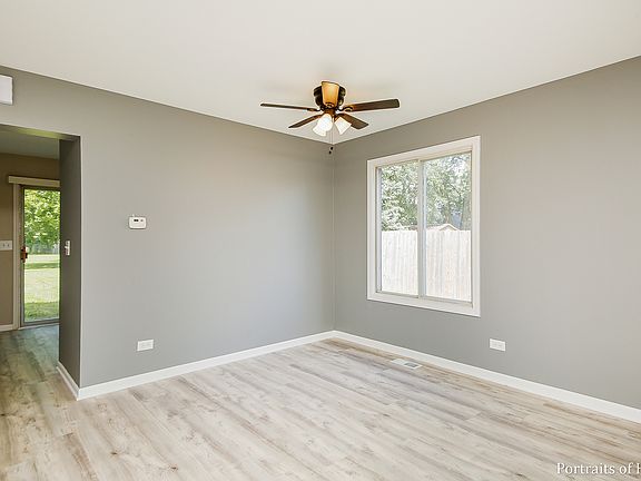 4th image of 1361 Andover Dr