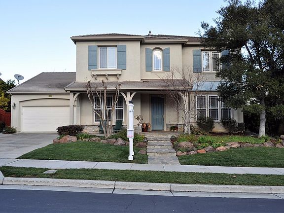 2nd image of 1927 Saint Andrews Cir