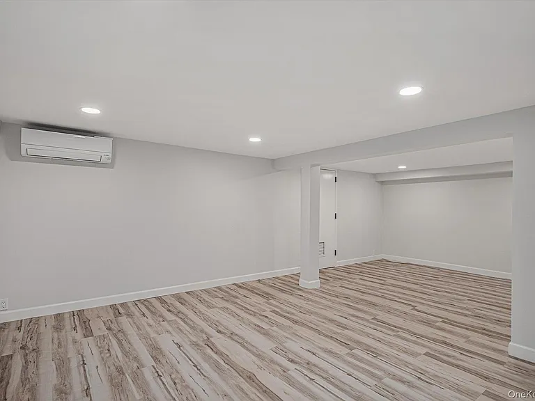 75 Melanie Ln — Photo 17