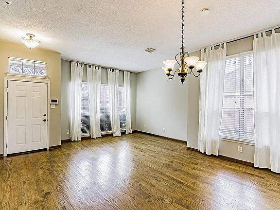 3rd image of 4712 Basil Dr