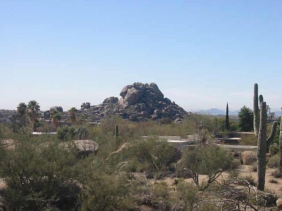 3rd image of 2003 E SMOKETREE Drive