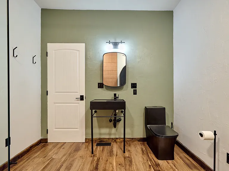 Main floor full bathroom, View 1