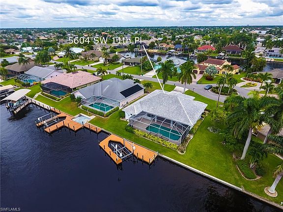 3rd image of 5604 SW 11th Pl