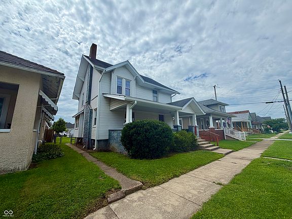 4th image of 131 2nd St