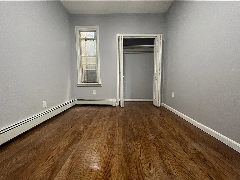 644 Kennedy Blvd #3R — Photo 4