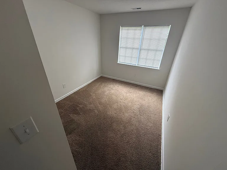 2720 Shoemaker St — Photo 11