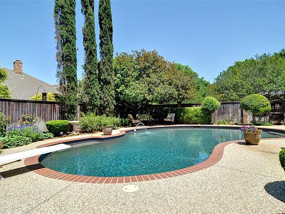 2nd image of 6816 Riverdale Dr
