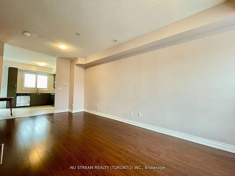 241 S Park Rd — Photo 10