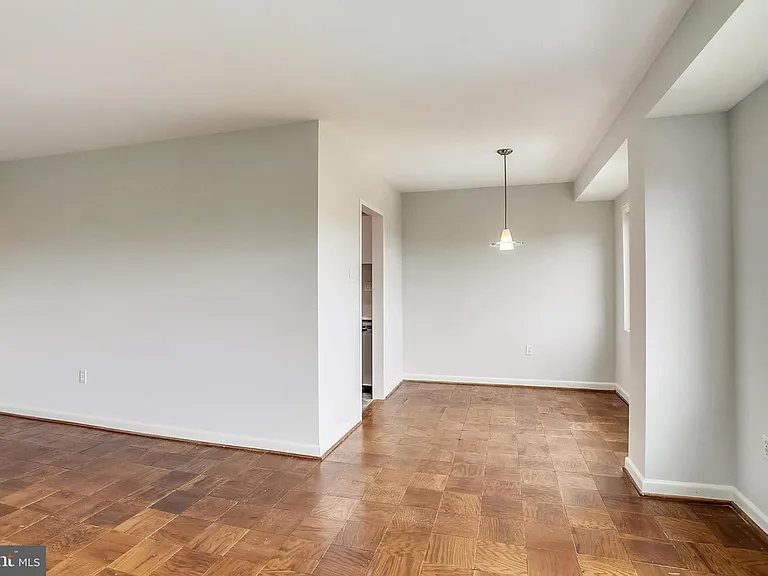 4201 Cathedral Ave NW #1218E — Photo 14
