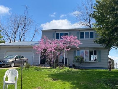 1522 E 7th Rd, Lostant, IL, 61334