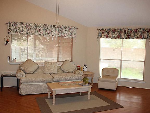 3rd image of 15802 Alta Mar Dr