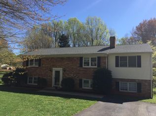219 Forest Dale Dr, Forest, VA 24551